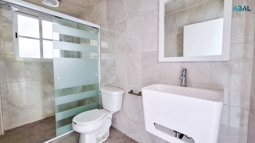 8-BAÑO-CON-CANCEL